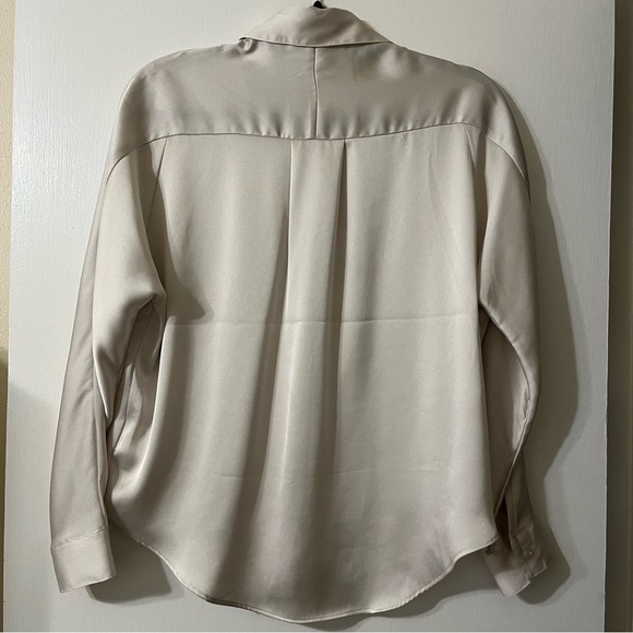 Express off white silky button down shirt. Size XS. - Picture 3 of 3